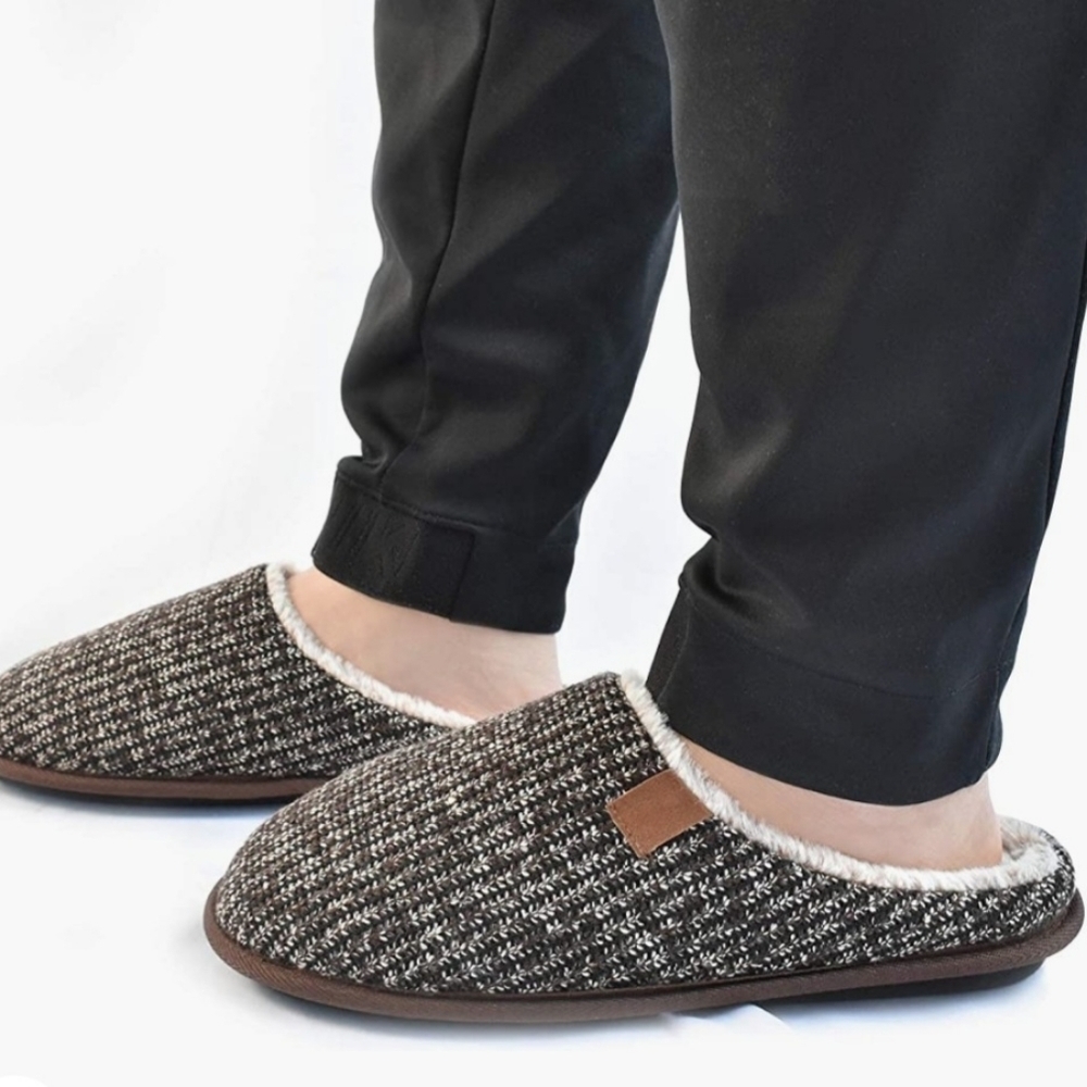 New ONCAI Men's Slippers